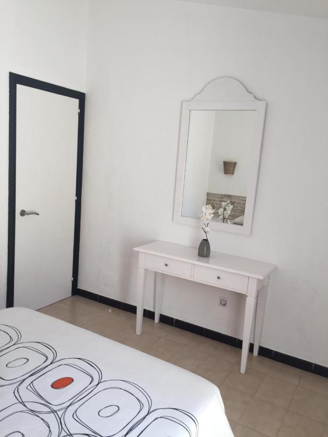 Apartamento 7 Palmeras Ciutadella  Bagian luar foto