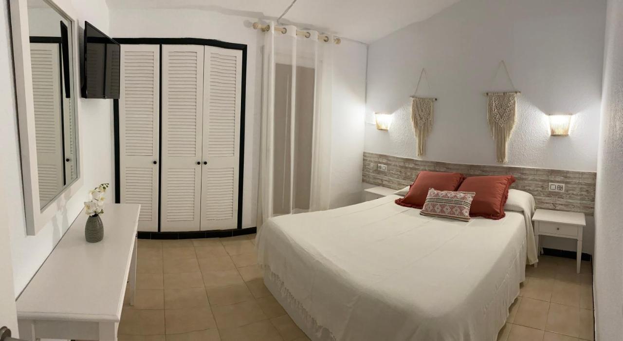 Apartamento 7 Palmeras Ciutadella  Bagian luar foto